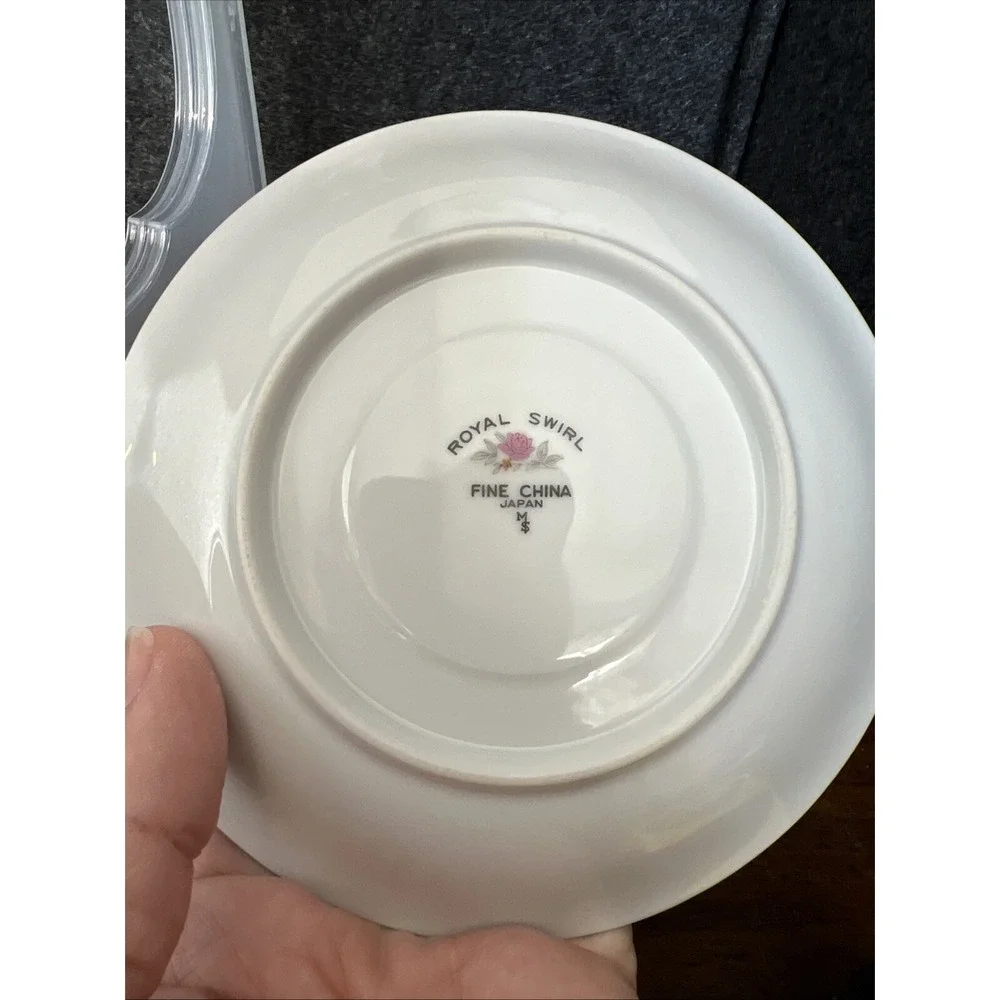 Vintage Royal Swirl Fine China Japan Pink Rose‎ Saucer 6